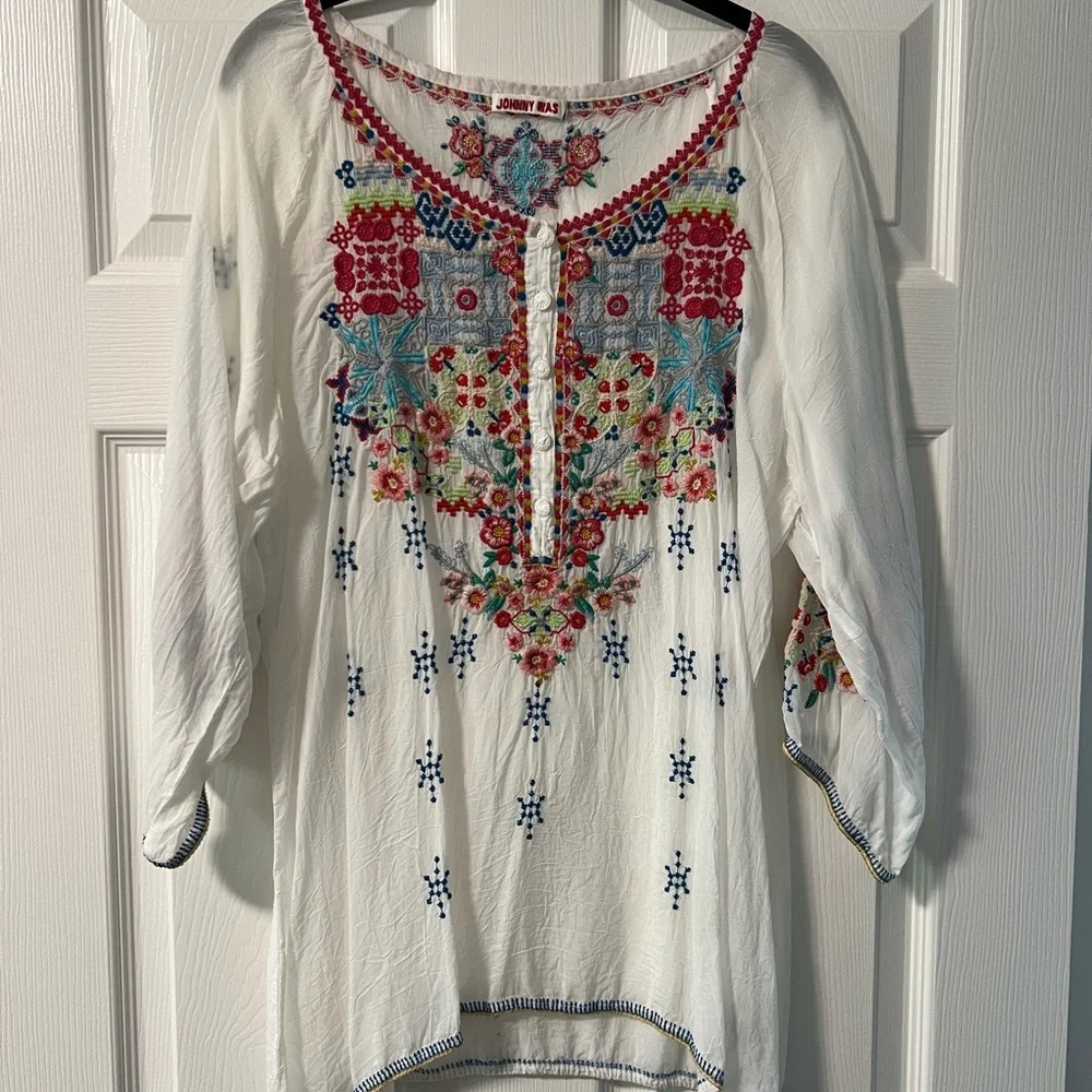 Johnny Was White Embroidered Floral Tunic with Multi-Color Accents - Picture 1 of 7